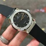  Hublot Classic Fusion Titanium on Rubber 42mm 