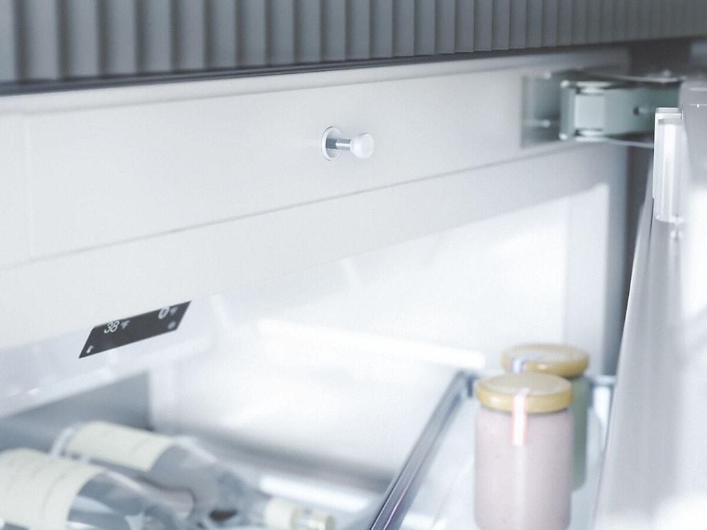 TỦ LẠNH ÂM TỦ KF2902VI miele