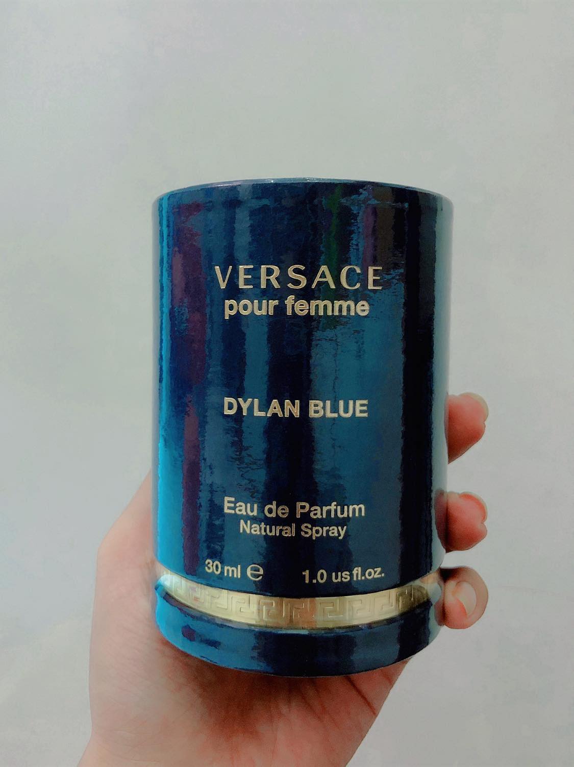 DYLAN BLUE VERSACE + Perfumero: El Aroma de la Confianza y la Elegancia - DYLAN BLUE VERSACE + Perfumero