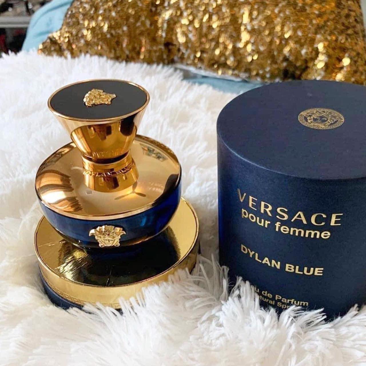 DYLAN BLUE VERSACE + Perfumero: El Aroma de la Confianza y la Elegancia - DYLAN BLUE VERSACE + Perfumero