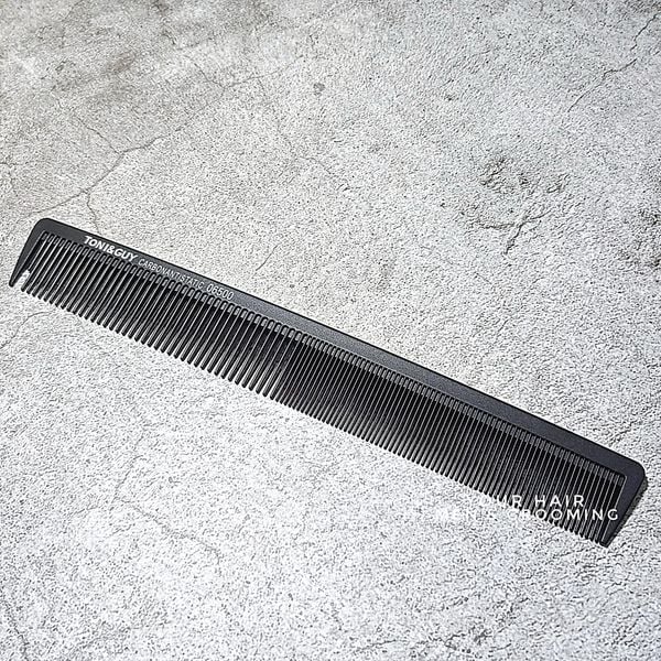  Lược tạo kiểu răng khít Tony & Guy Carbonnantistatic 