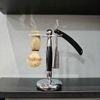 Giá đỡ dao cạo và cọ cạo râu Ubersuave Black & Chrome Shaving Stand - Chính hãng Singapore
