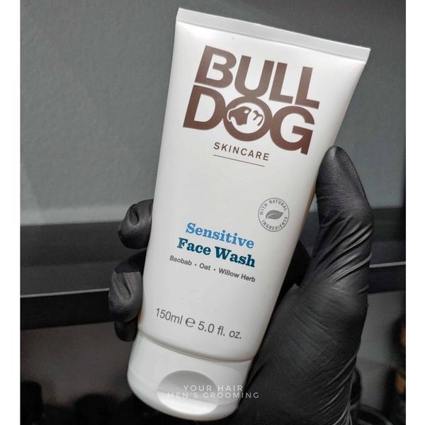  Sữa rửa mặt cho da nhạy cảm Bulldog Sensitive Face Wash - 150ml 