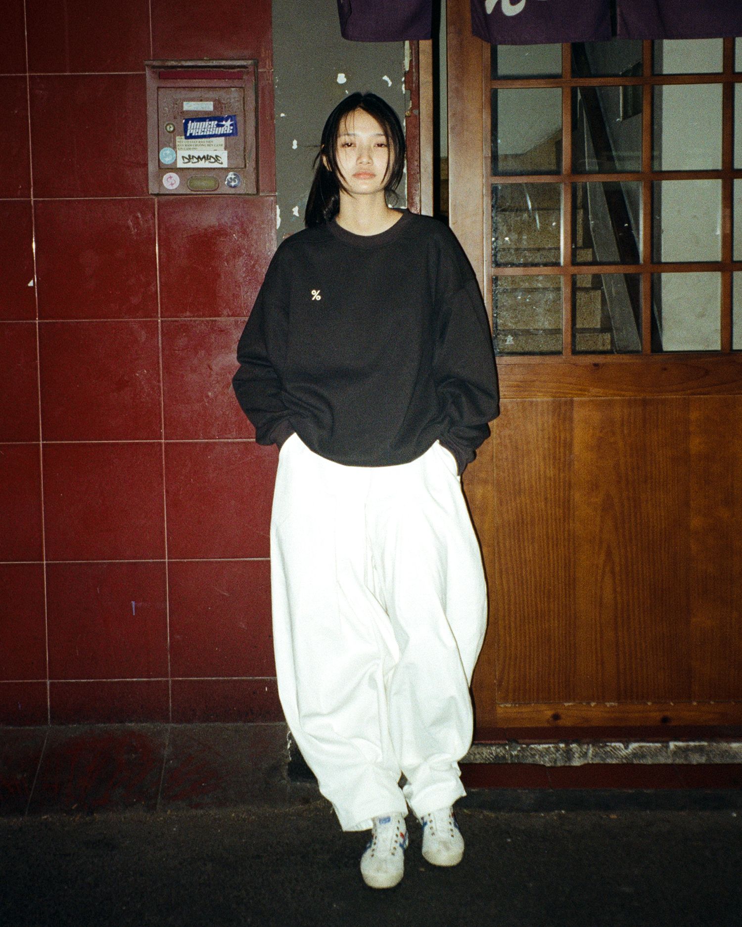 % SWEATER
