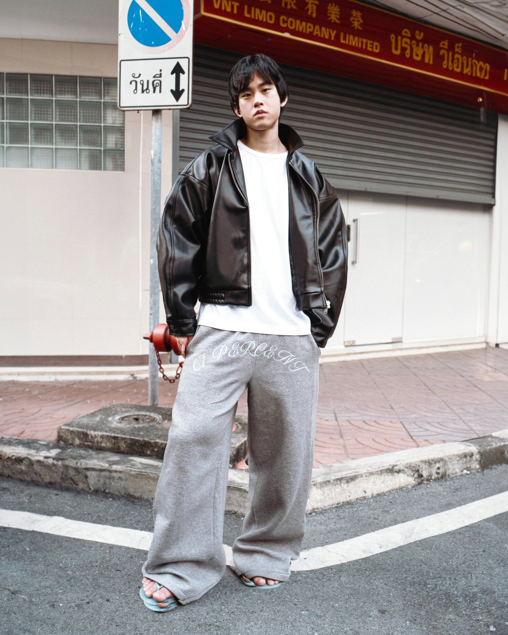 2000 LEATHER JACKET