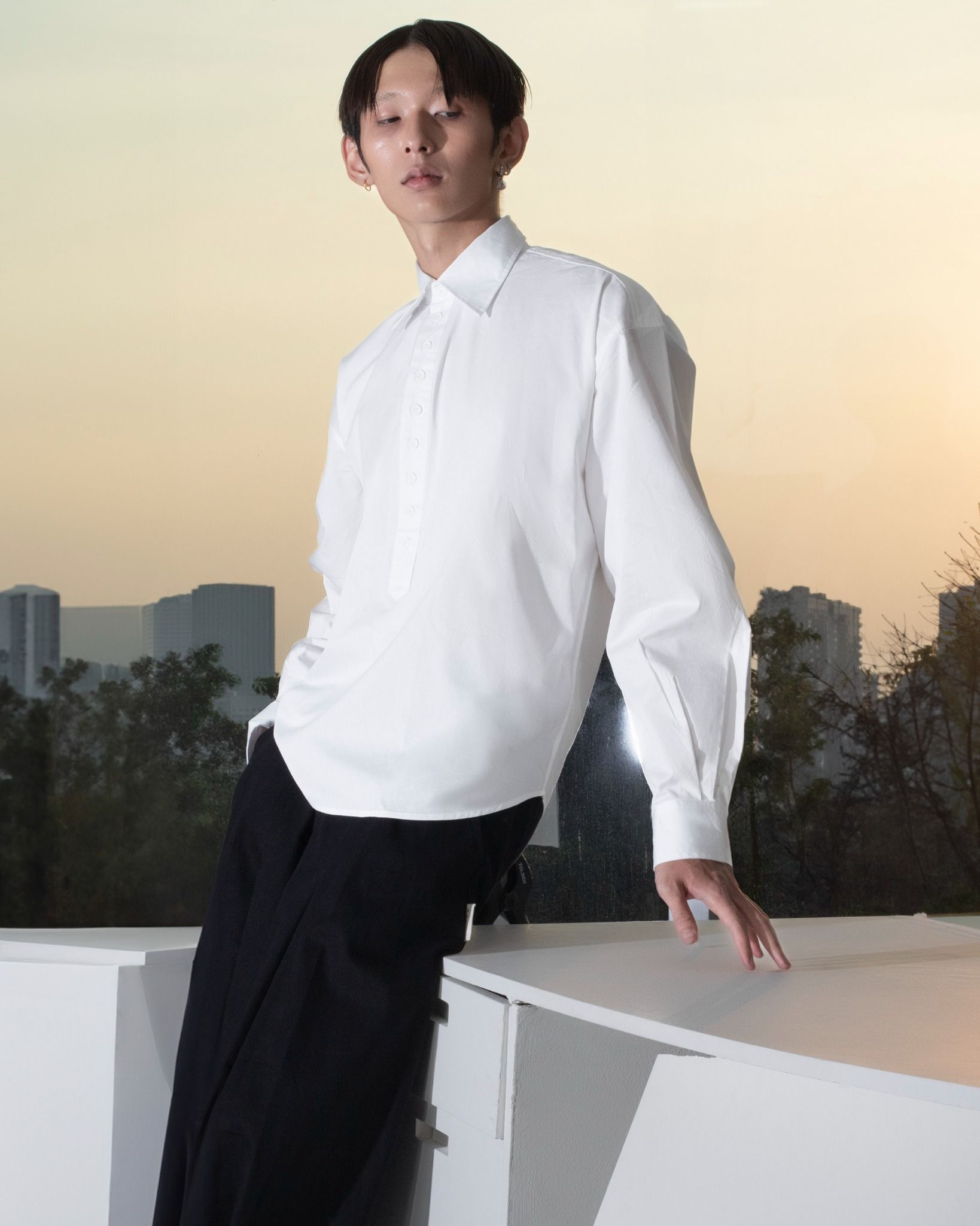 PULLOVER 9 BUTTON SHIRT
