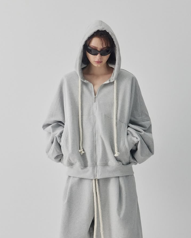 ZIP-UP HOODIE LARGE FIT