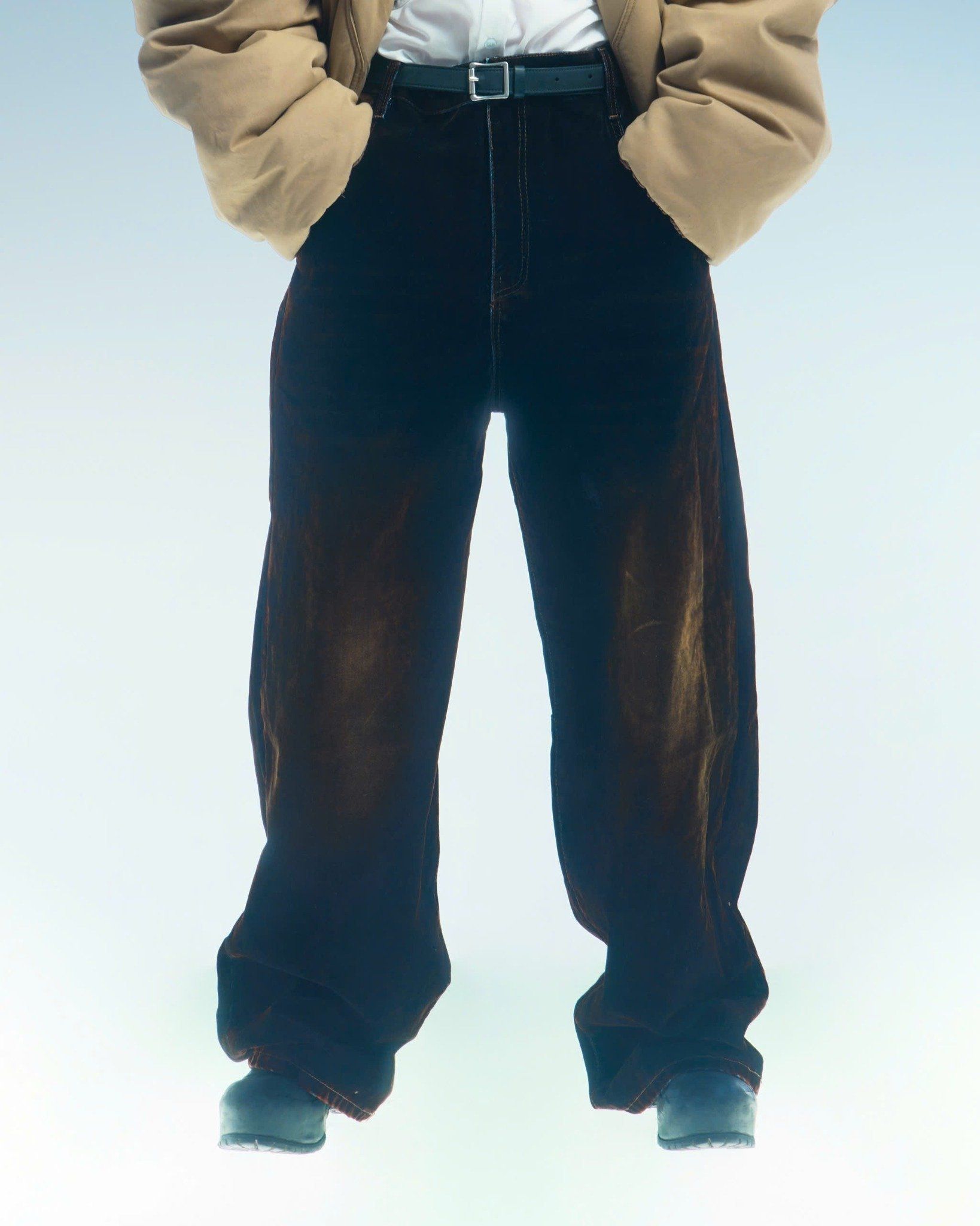 DENIM VELVET WASH JEANS