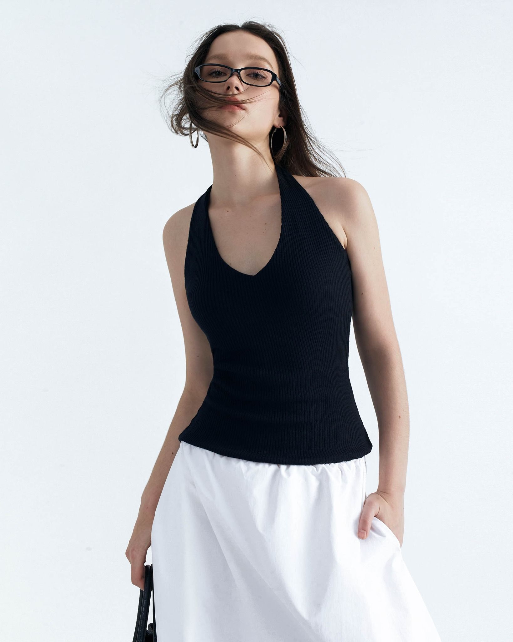 HALF BACKLESS TOP