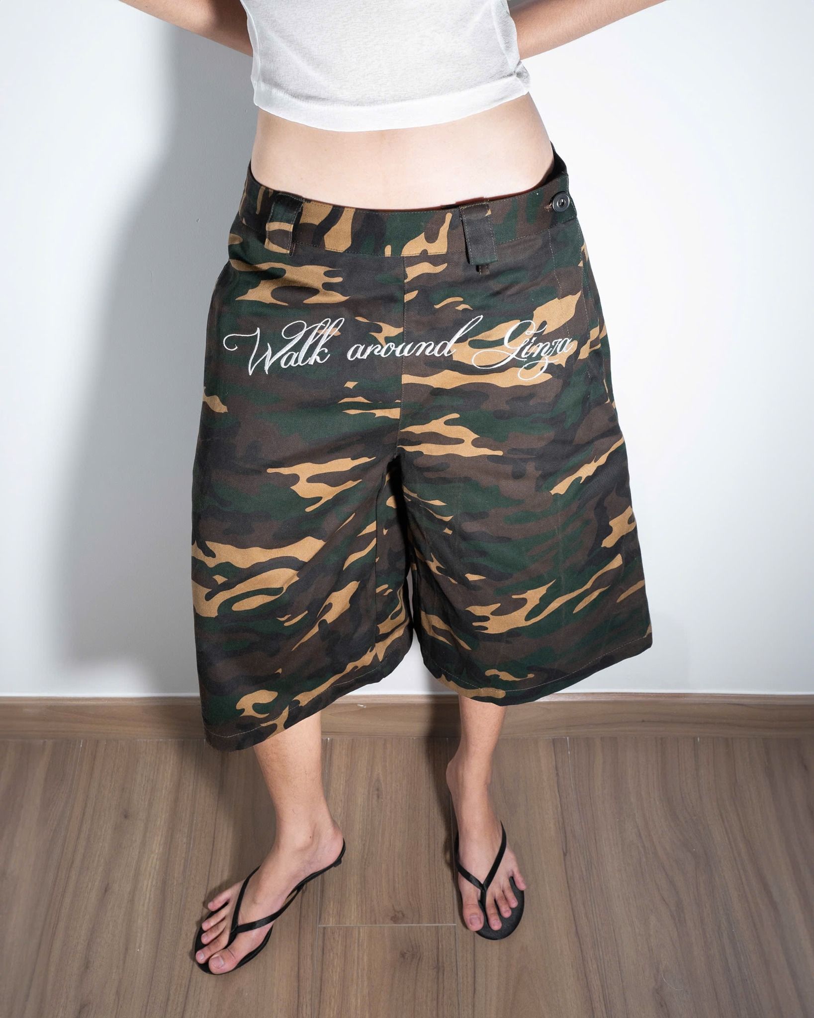 WAG BAGGY SHORT CAMO
