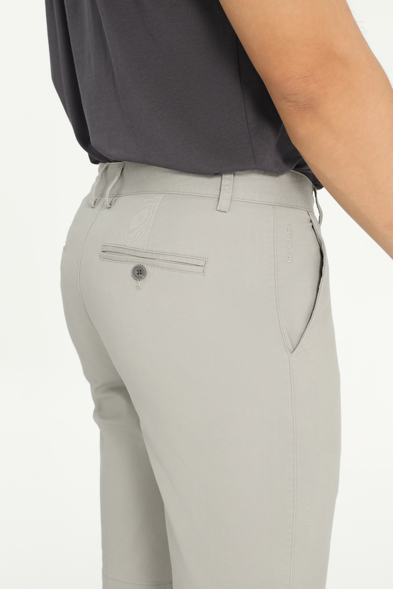 Quần short khaki nam CALUCI MKS424S