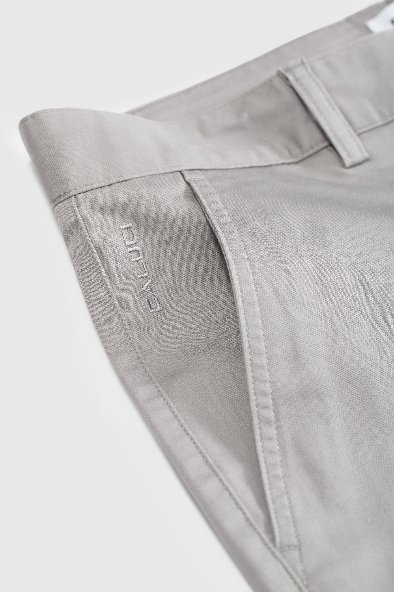 Quần short kaki CALUCI MKS401S