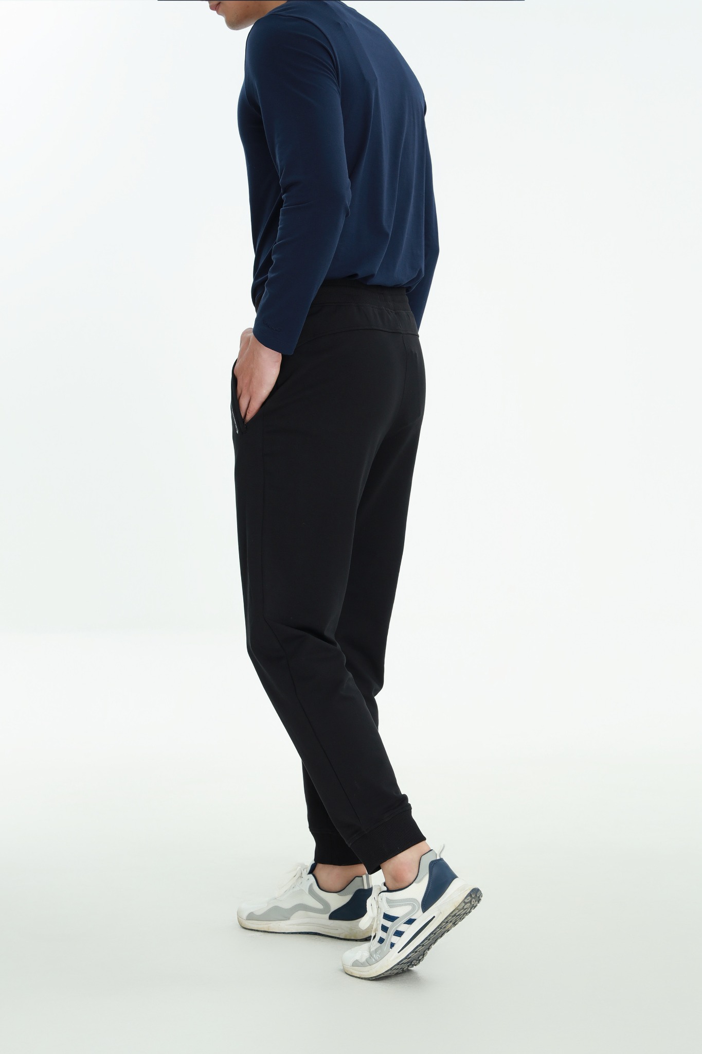 Quần nỉ nam Caluci MJO301R