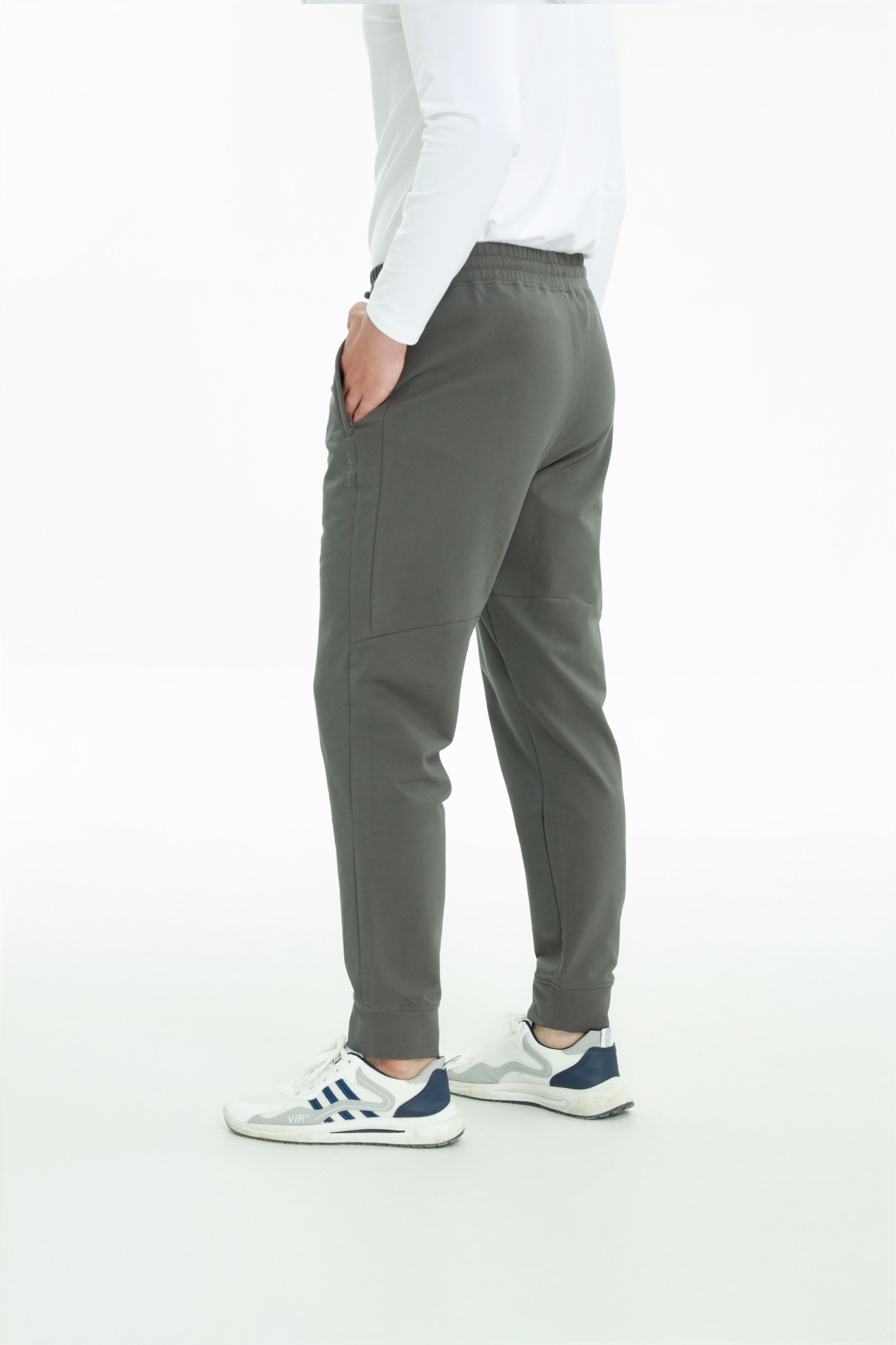 Quần nỉ nam Caluci MJO302R