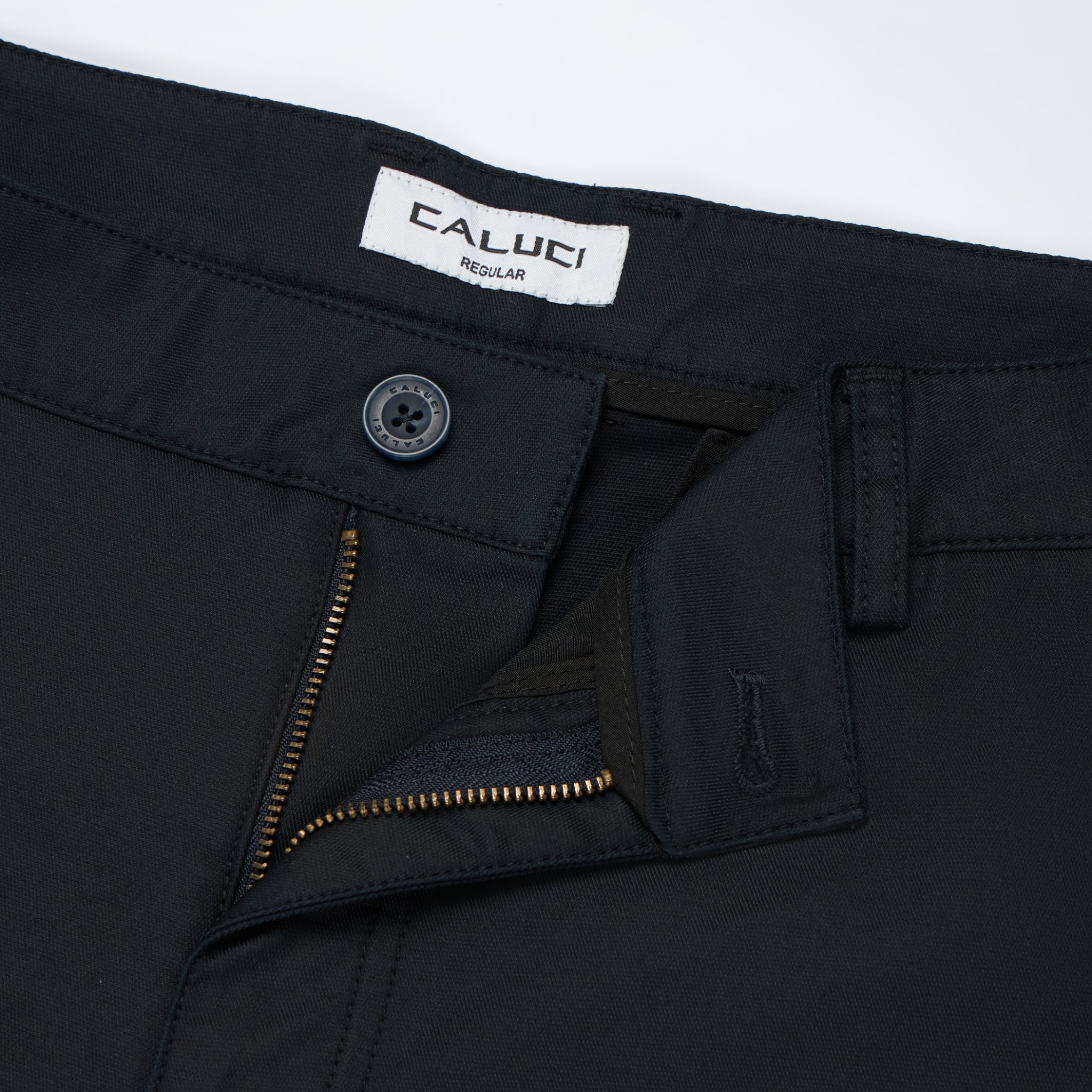 Quần short khaki nam CALUCI MKS535RE