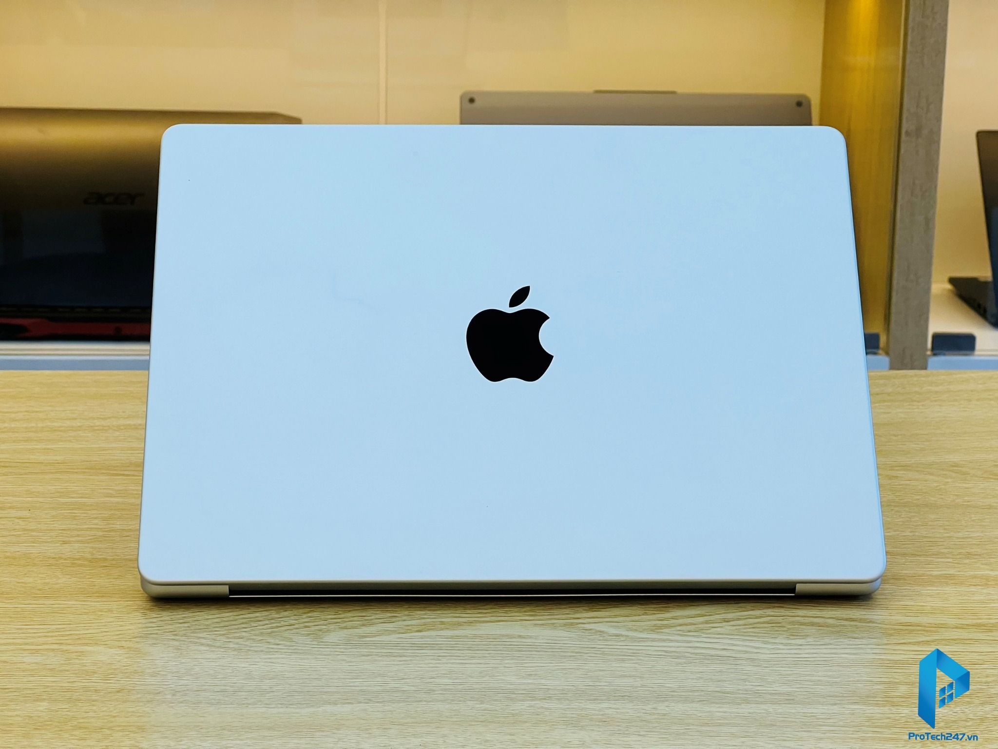  MacBook Pro 14 M1 Pro 2021 8-core CPU/16GB/512GB/14-core GPU (MKGP3SA/A) (USED) 