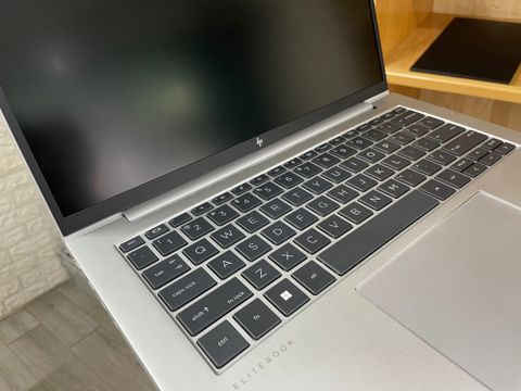  HP Elitebook 840 G9 I5-1240P/8/512 14" FHD IPS (USED) 