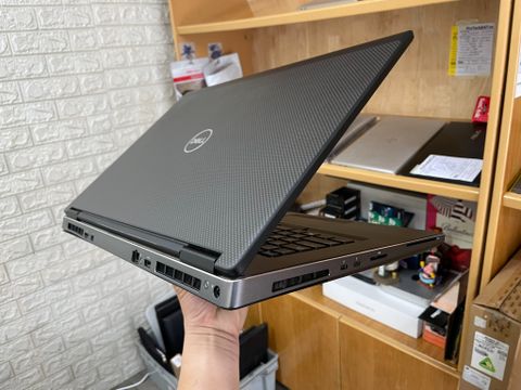  Dell Precision 7730 Xeon E-2176M/32GB/SSD 1TB/VGA NVIDIA Quadro P4200 8GB 17,3" FHD 