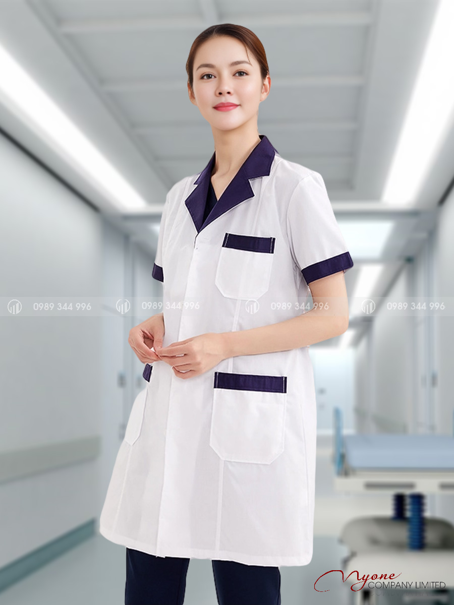 Áo Dược Sĩ Nữ Ngắn Tay Myone