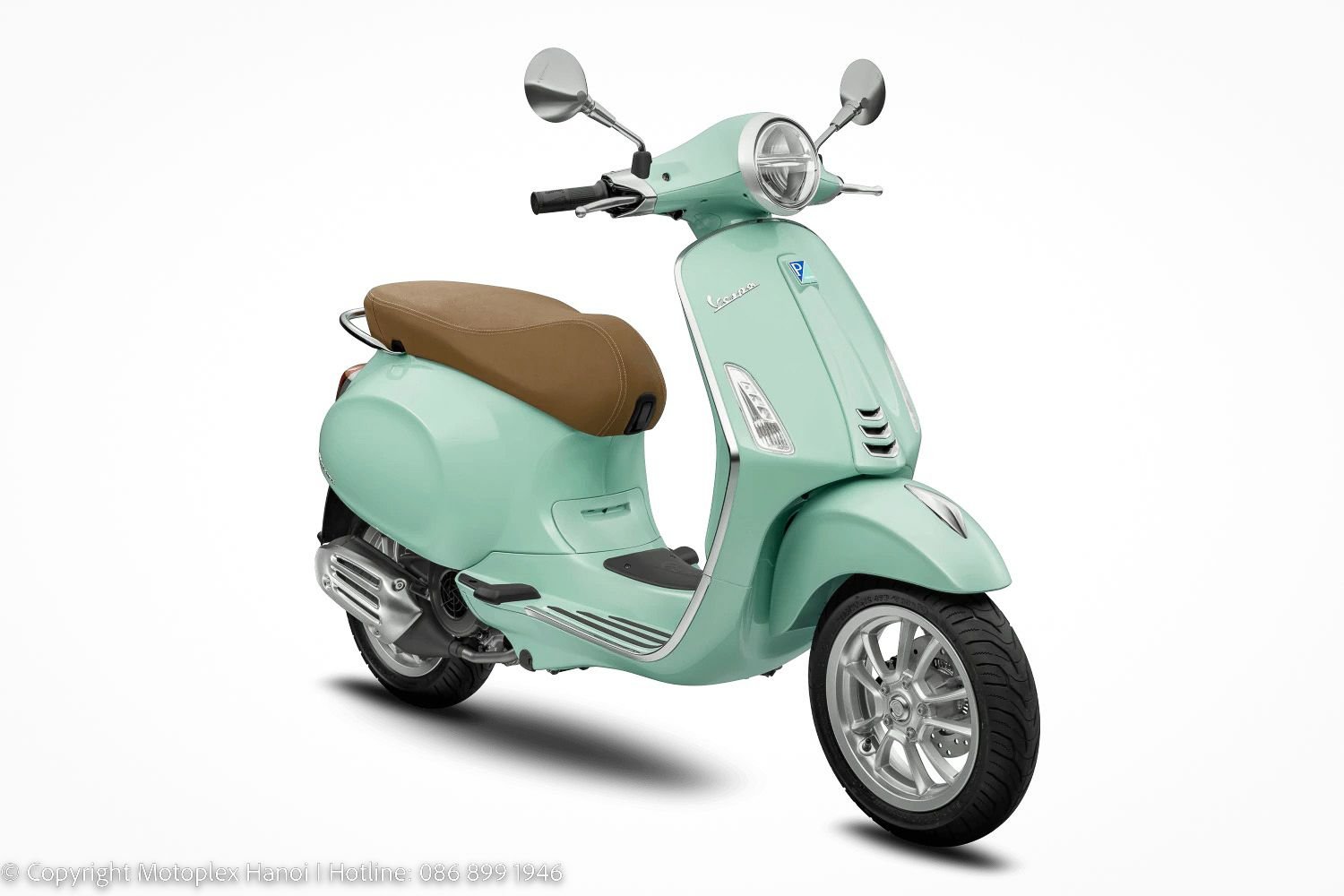 Vì sao Vespa đẹp và hiện đại nhưng người Việt lại cuồng Honda SH hơn