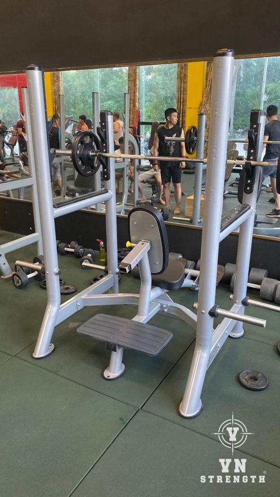 MÁY ĐẠP CHÂN ∣ PLATE LOADED SQUAT ∣ VNS001