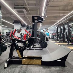 MÁY ĐẠP CHÂN ∣ PLATE LOADED SQUAT ∣ VNS001