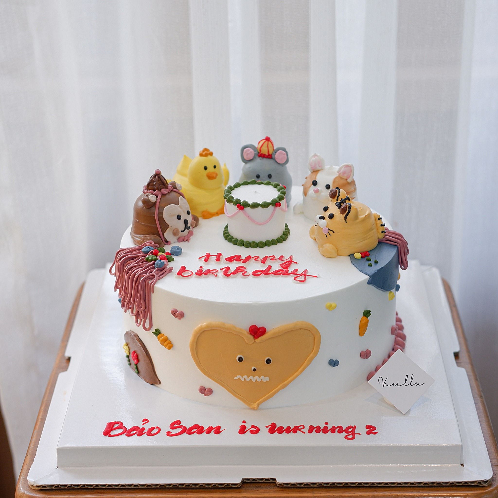  Bánh kem nhiều con vật 