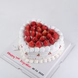  Bánh tim gắn dâu - Bánh kem sinh nhật Đà Nẵng 