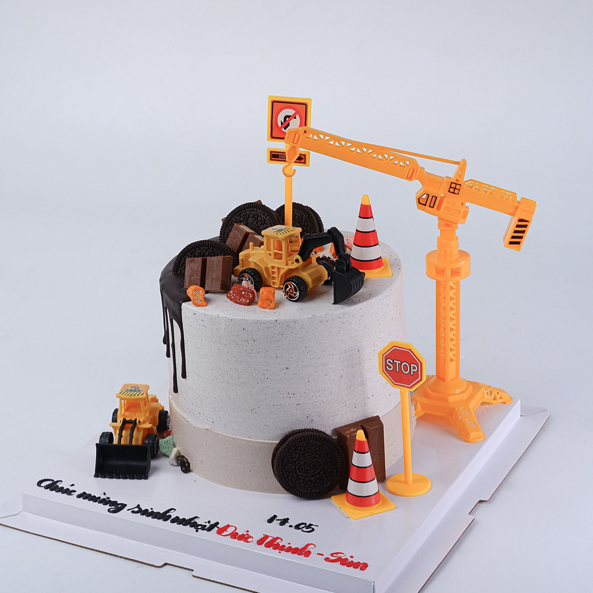  Bánh xe công trường - Bánh kem sinh nhật Đà Nẵng 