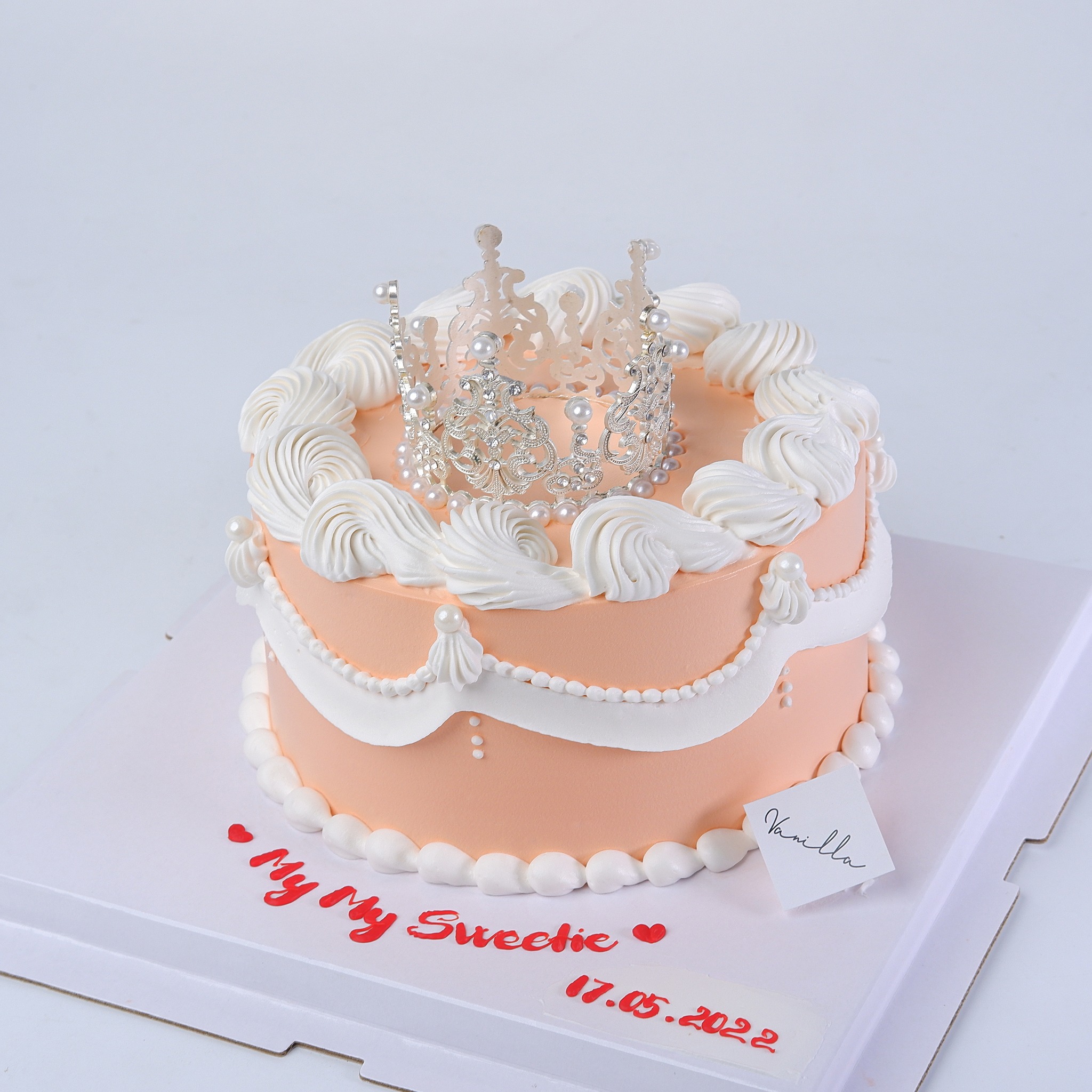 BTSN3 Bánh sinh nhật Vương miện nữ hoàng sz18 Tokyo Gâteaux Đặt hàng ngay tại Hà Nội