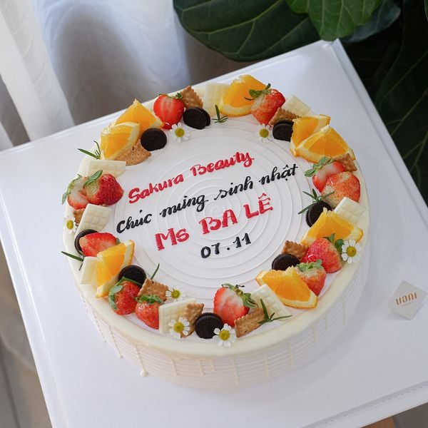  Bánh gắn dâu, cam 