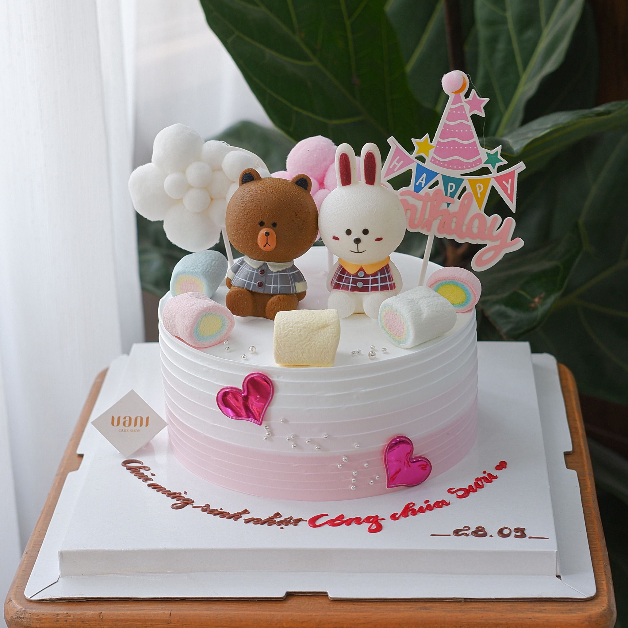  Bánh gắn gấu và thỏ line 