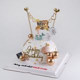  Bánh quả cầu gắn tượng bé trai - Bánh kem sinh nhật Đà Nẵng 