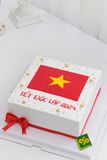  bánh vẽ lá cờ 