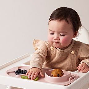  B.BOX KHAY ĂN DẶM CUỘN TRÒN KÈM MUỖNG TIỆN LỢI CHO BÉ - BLUSH 