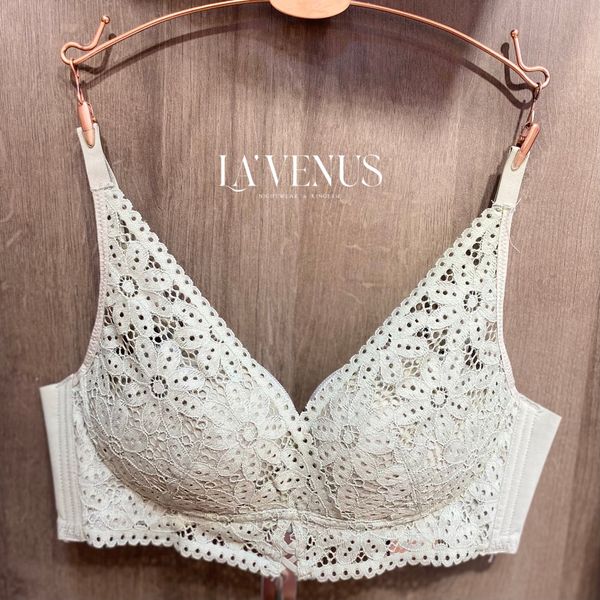  Áo Lót Đệm Mỏng Không Gọng 680 