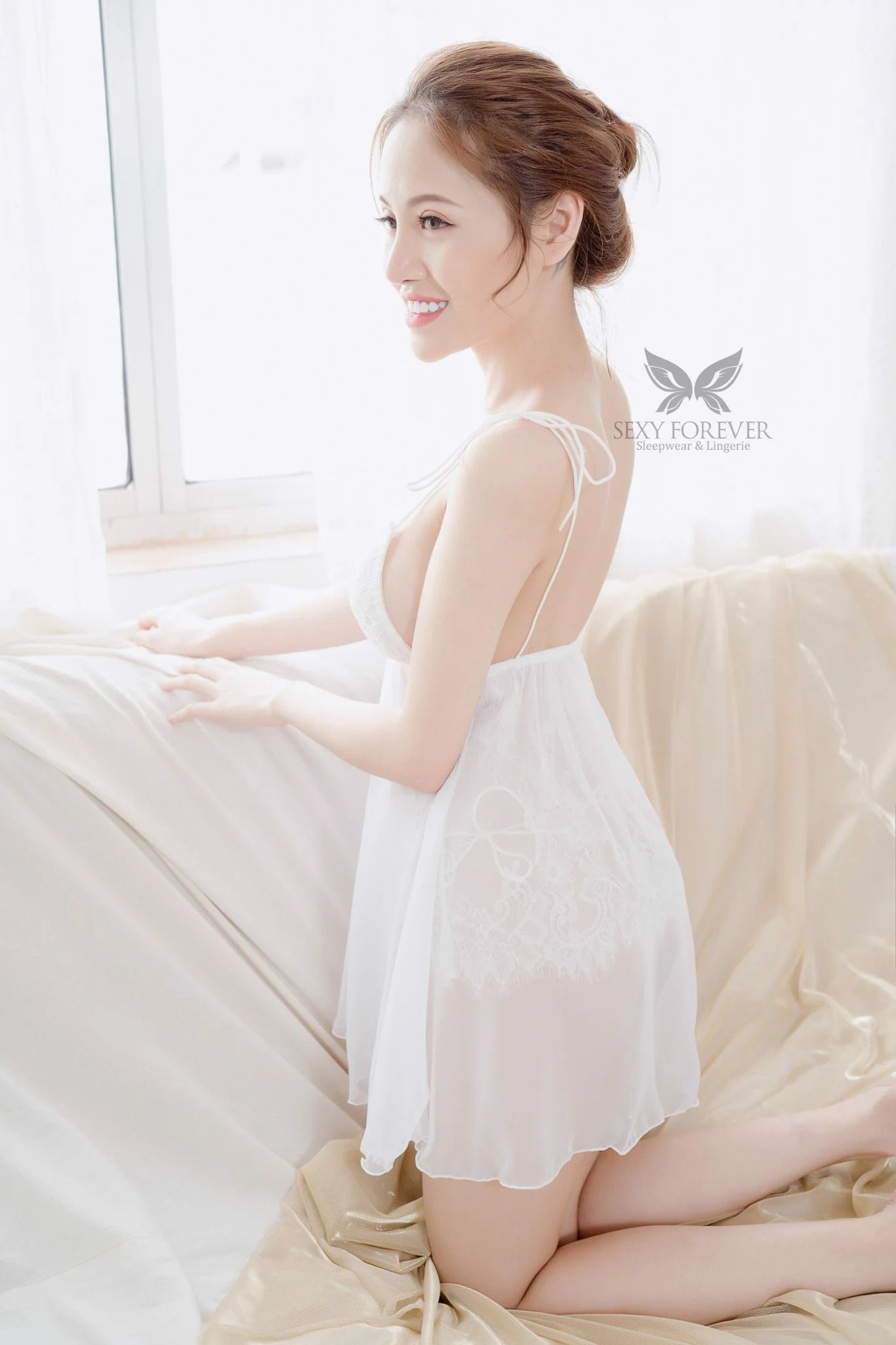  Váy ngủ sexy Alaura mong manh 