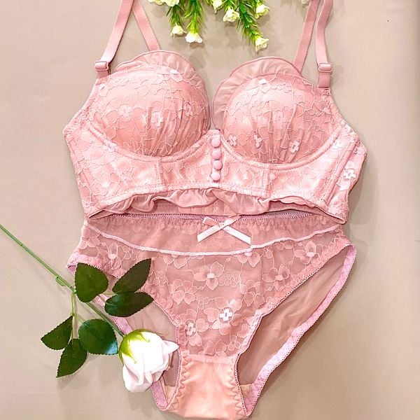 Bra là gì? Cách mặc và Mix đồ với áo bra đẹp phù hợp từng dáng người