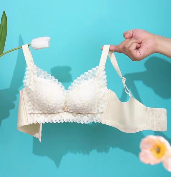  Áo Ngực Ren Không Gọng Siêu Nâng Đẩy 330 