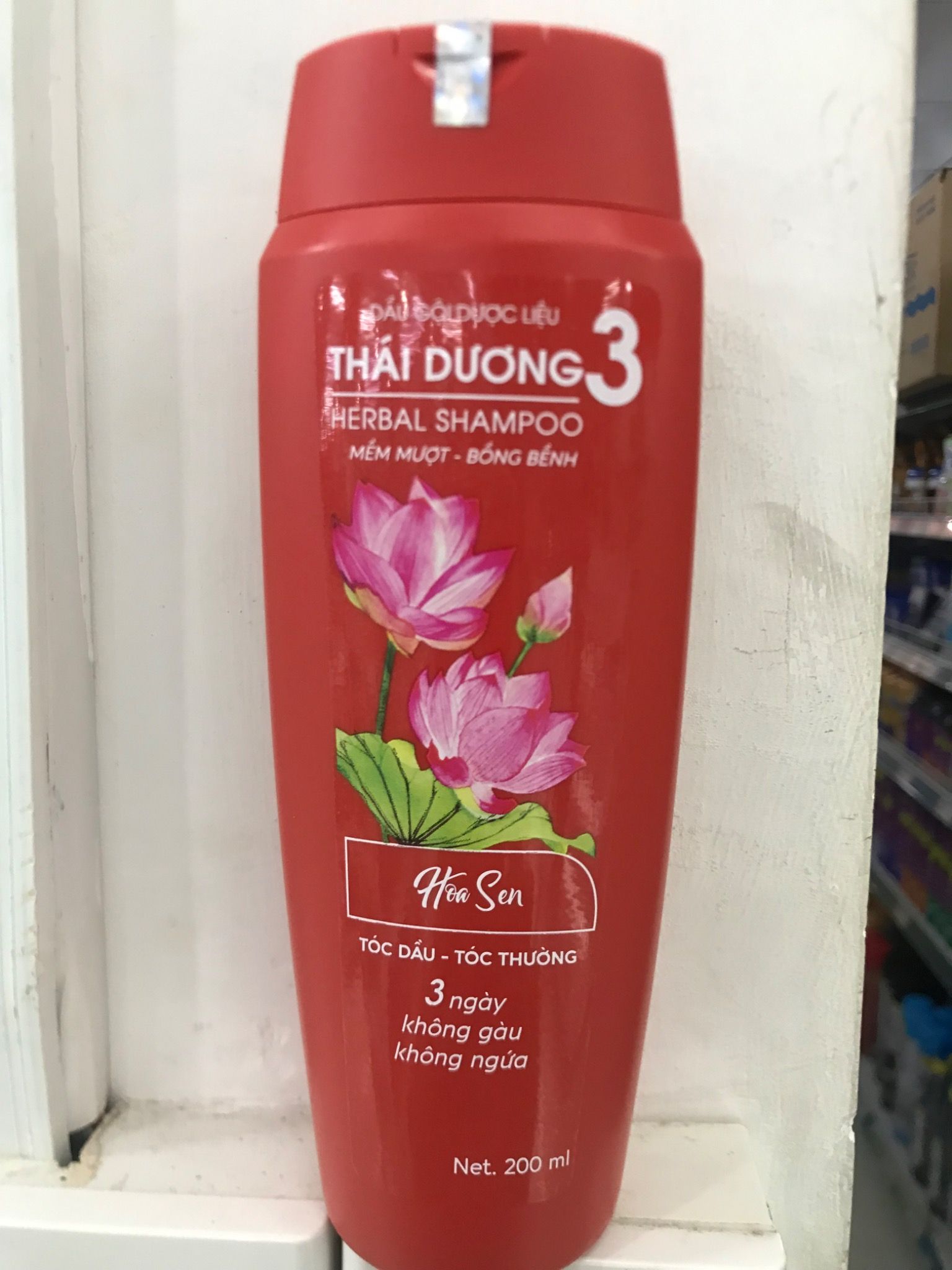  Dầu gội Thái Dương 3 hoa sen 200ml 