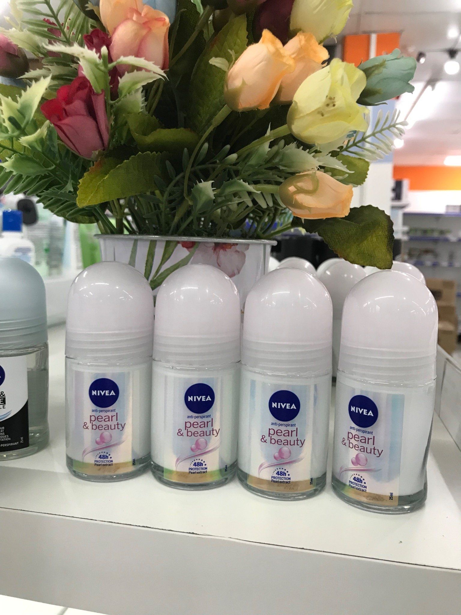 LKM nivea ngọc trai 25ml 