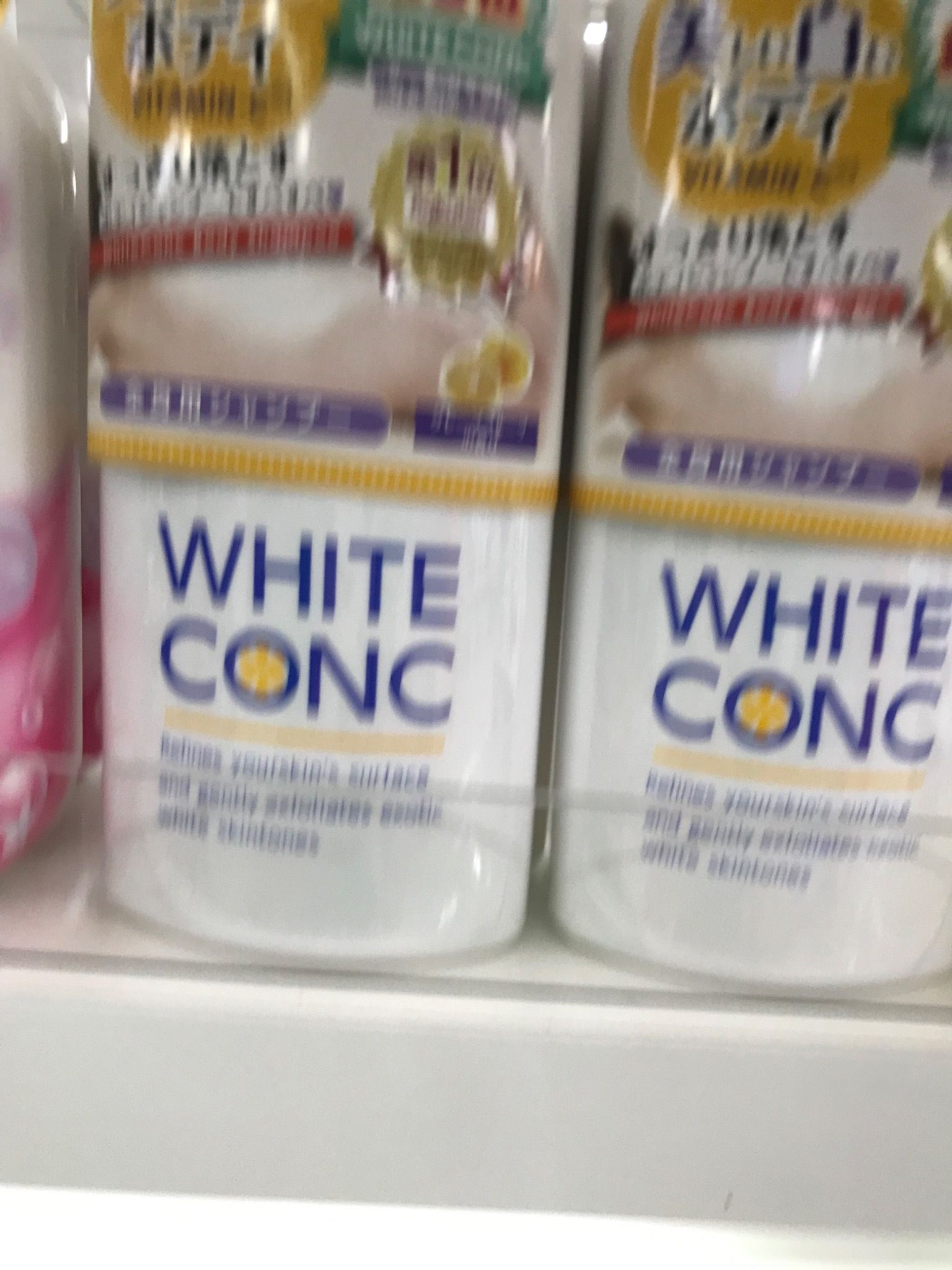  Sữa tắm trắng White ConC 360ml 