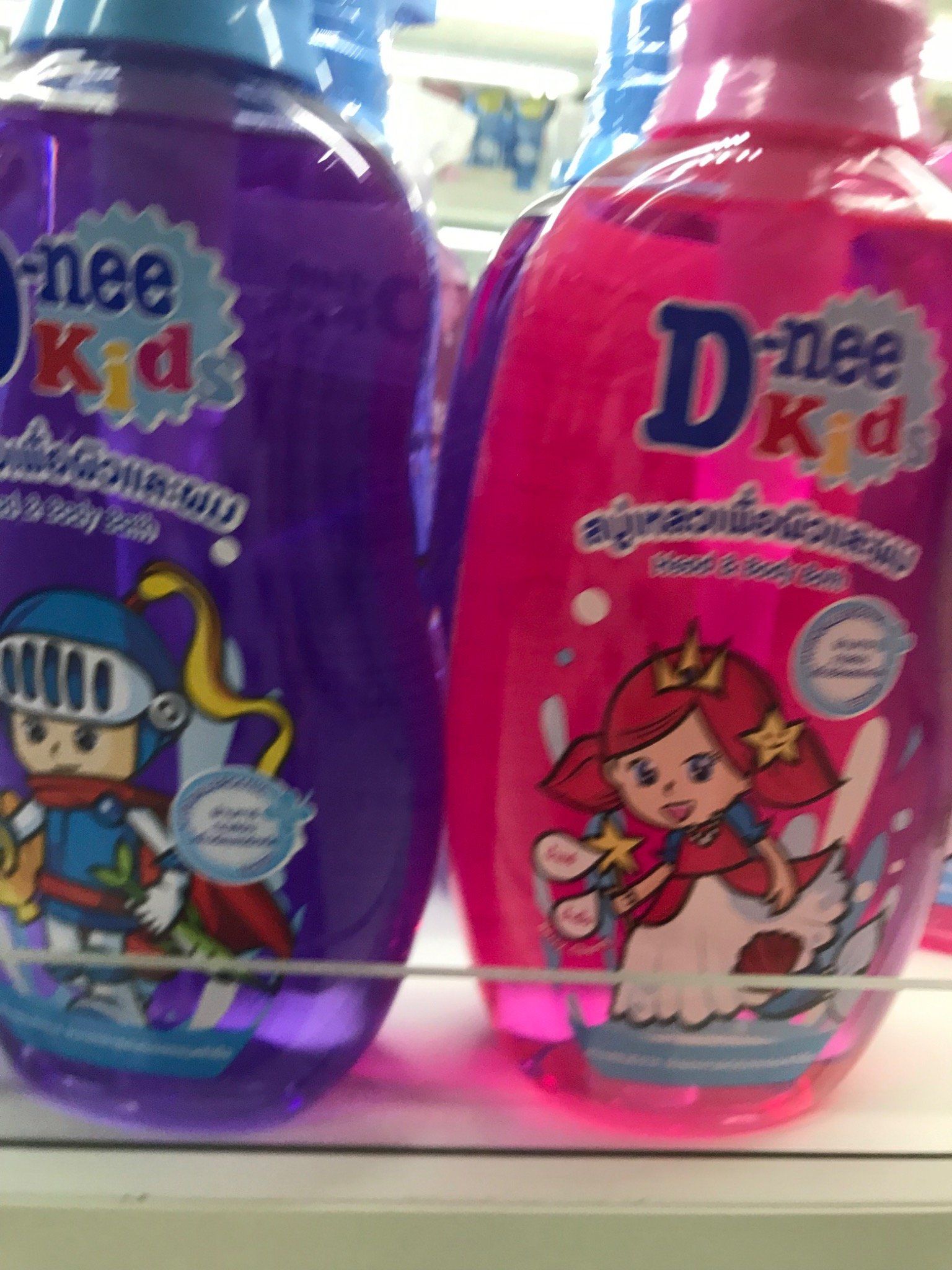  Tắm gội D-nee 400ml 