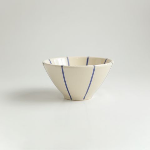  Chén cơm shape V hoạ tiết 