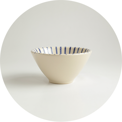  Chén cơm shape V hoạ tiết 