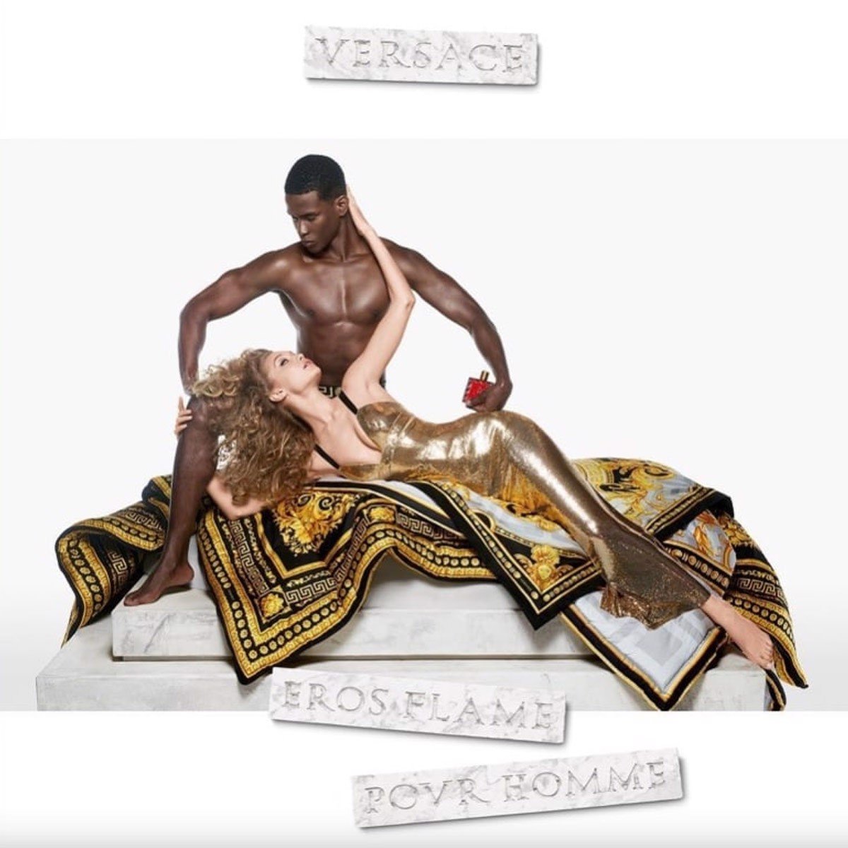 Versace Eros Flame: La Pasión Roja que Enciende tus Sentidos - EROS FLAME