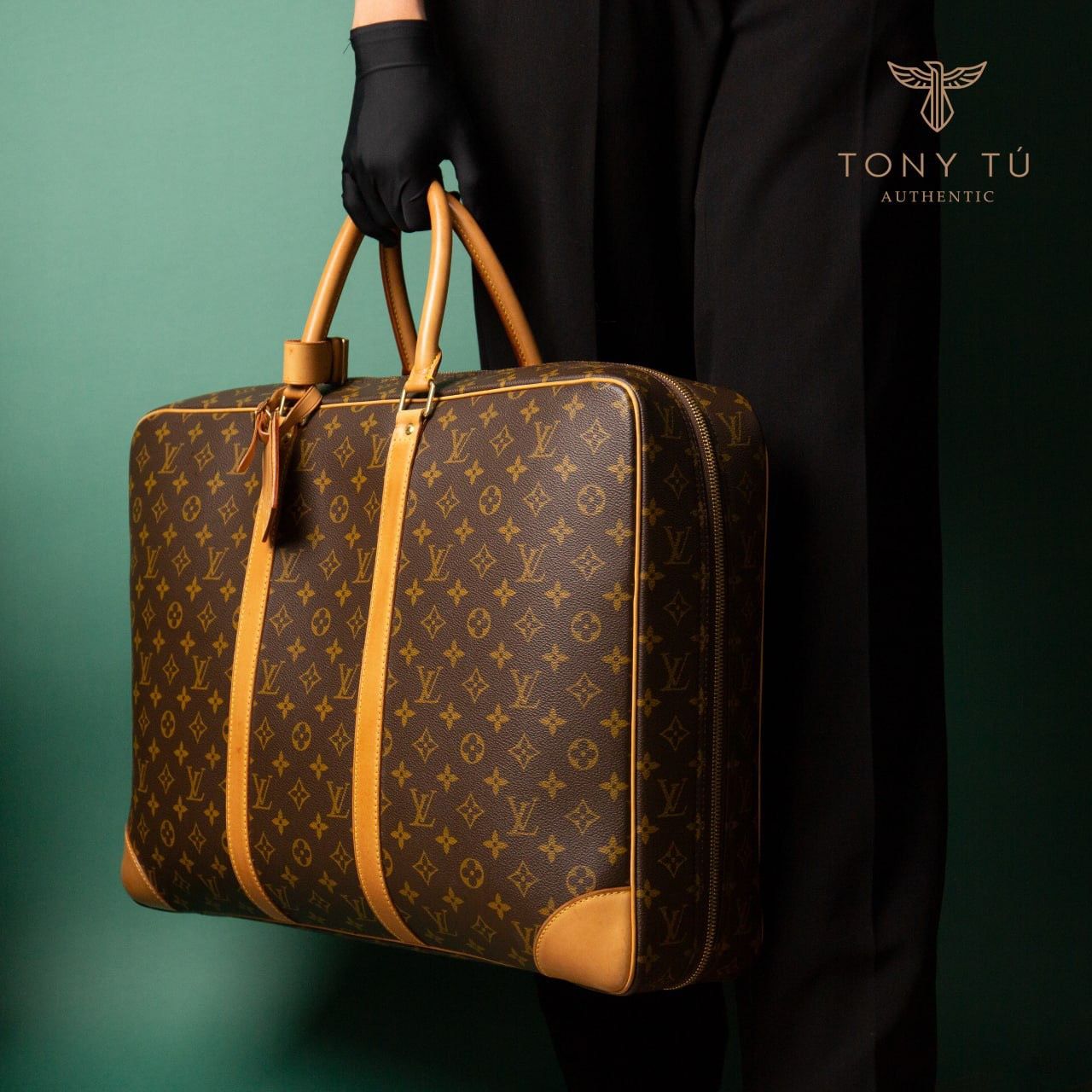 Louis Vuitton Carry-On Bag ''Trolley 45'' Monogram size  H17 x W13 x D7 in