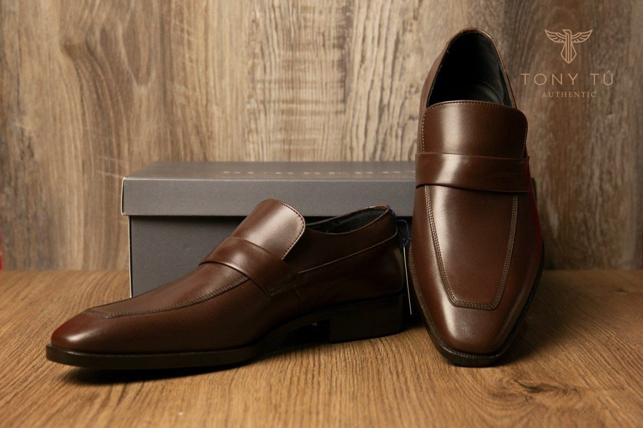 Giày Burberry London Loafers Size  - 41 - TTA1955 – Tony Tú Authentic