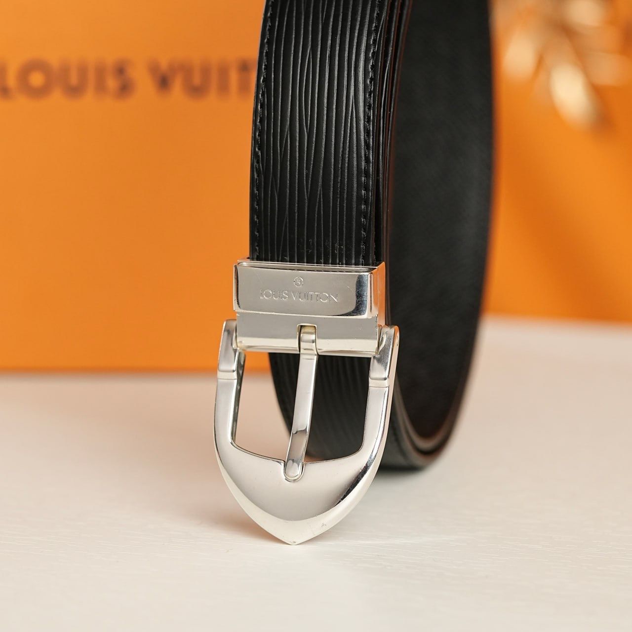 Thắt lưng Louis Vuitton Epi Leather Mỏ Neo (Bản Bạc) Size 95