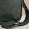 Clutch Louis Vuitton Green Taiga Kaluga - TTA4060